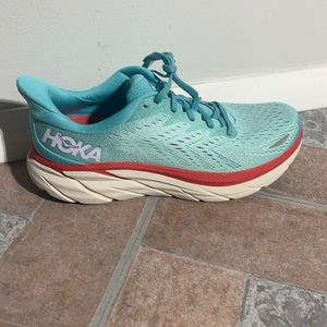 Hoka Clifton 8